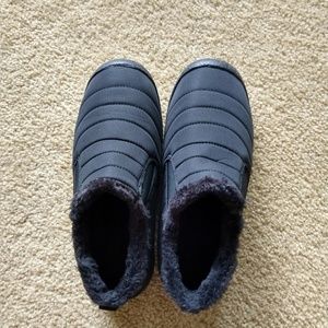 Waterproof fully lined winter shoes